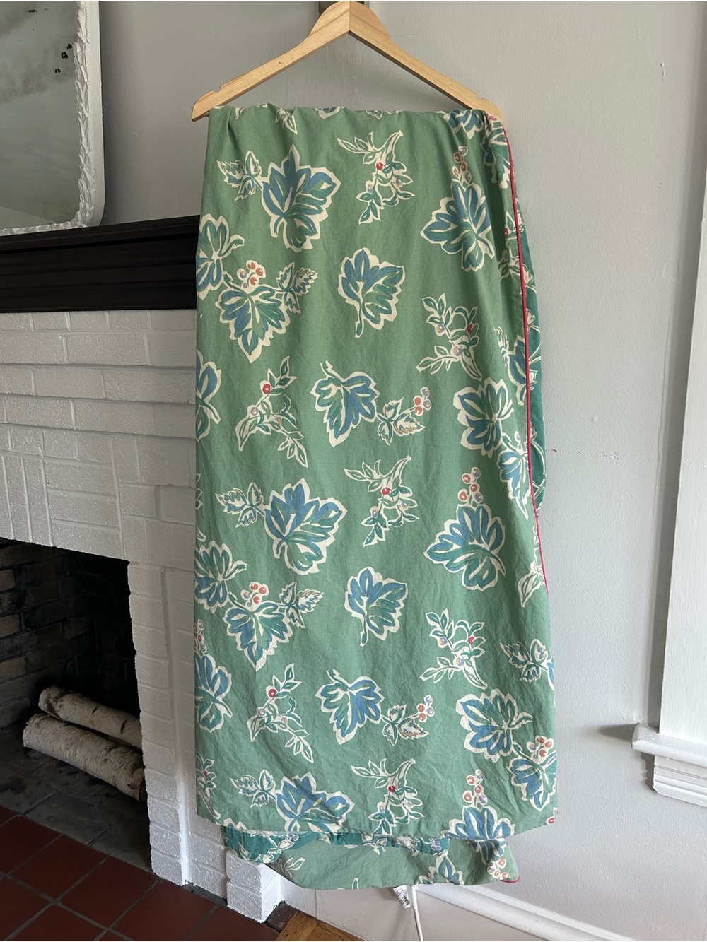 Eddie Bauer Green Floral Duvet Cover with Blue and White Blooms 80X96